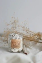 Beurre fouetté exfoliant à la vanille, canneberge et bois de hô