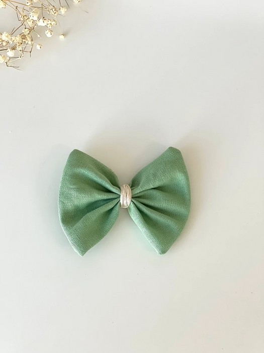 Boucle sur pincette - Vert menthe