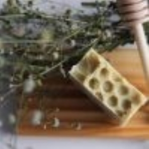Savon - Miel, épices chai et eucalyptus citronné