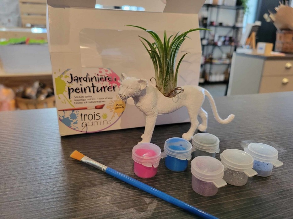 Jardinière à peinturer - Lion