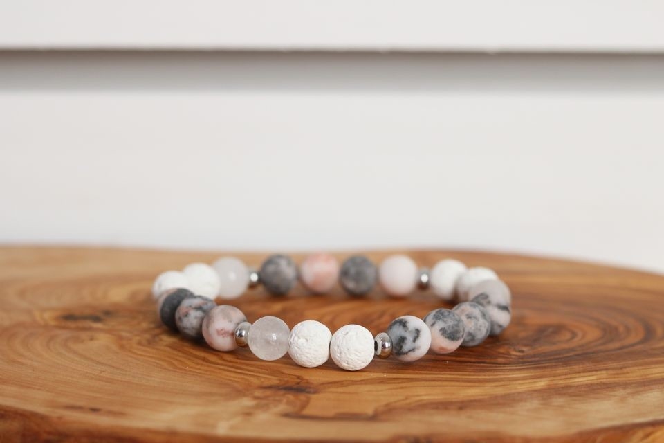 Bracelet gris, rose et blanc