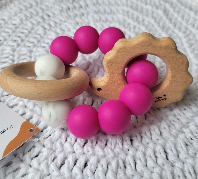 Anneaux de dentition - Fushia et blanc avec hérison en bois